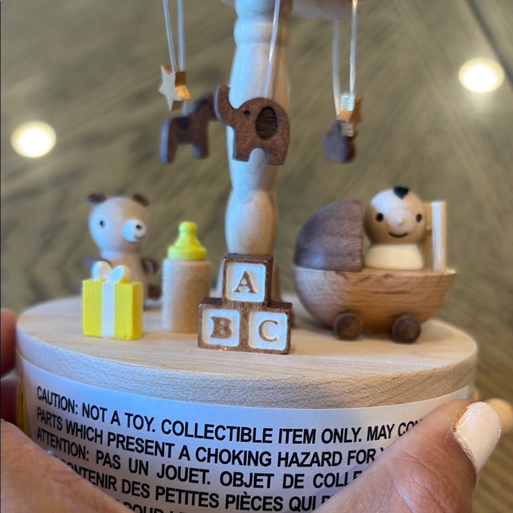 Wooden Baby Mobile Music Box - Picture 3 of 3